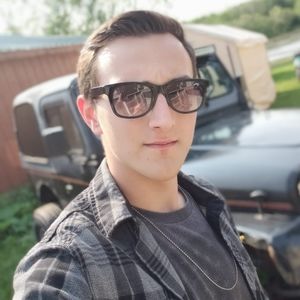 Meet your Posher, Eddie